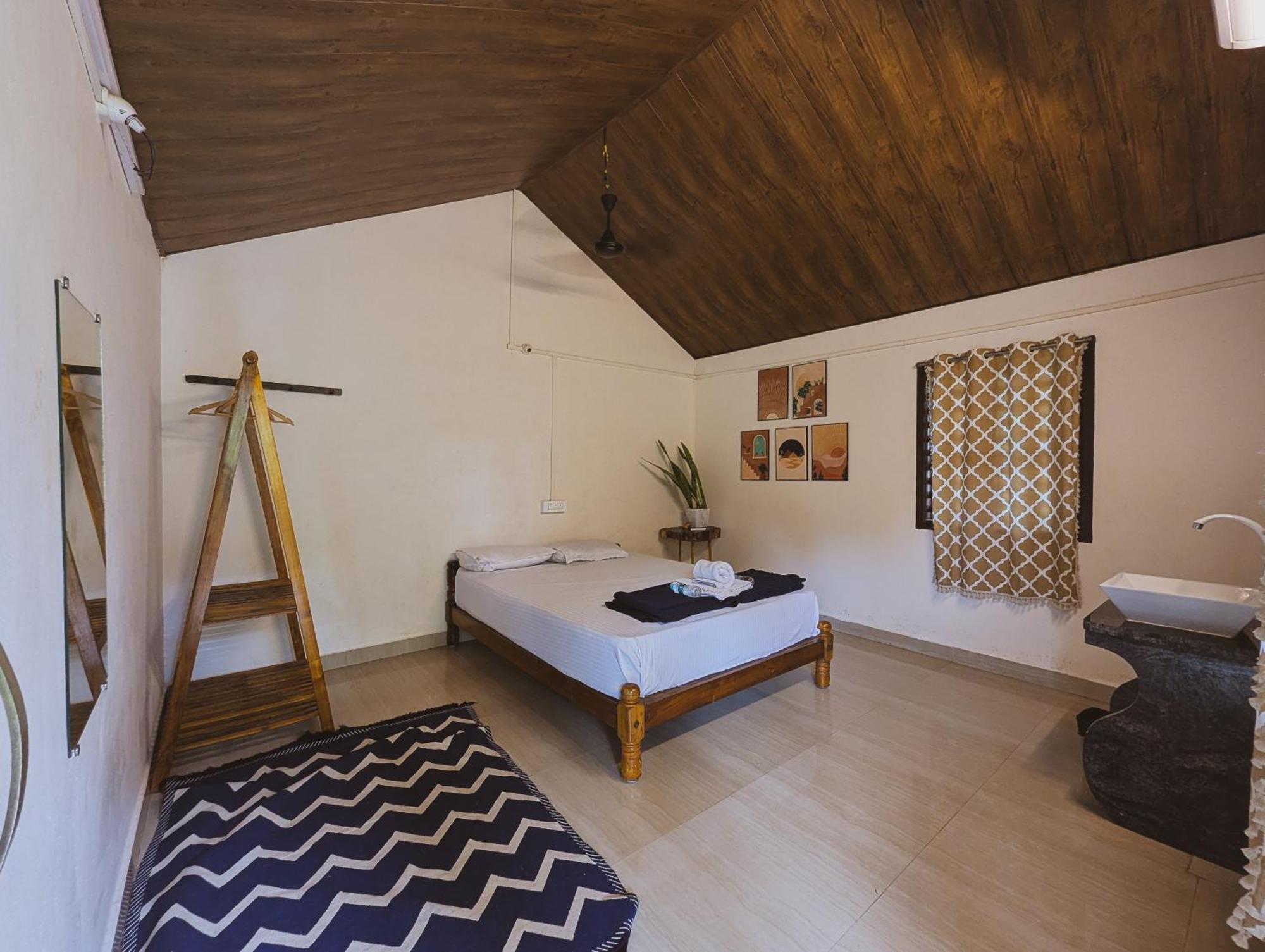 Sunset Cafe Beach Stay Gokarna  Dış mekan fotoğraf