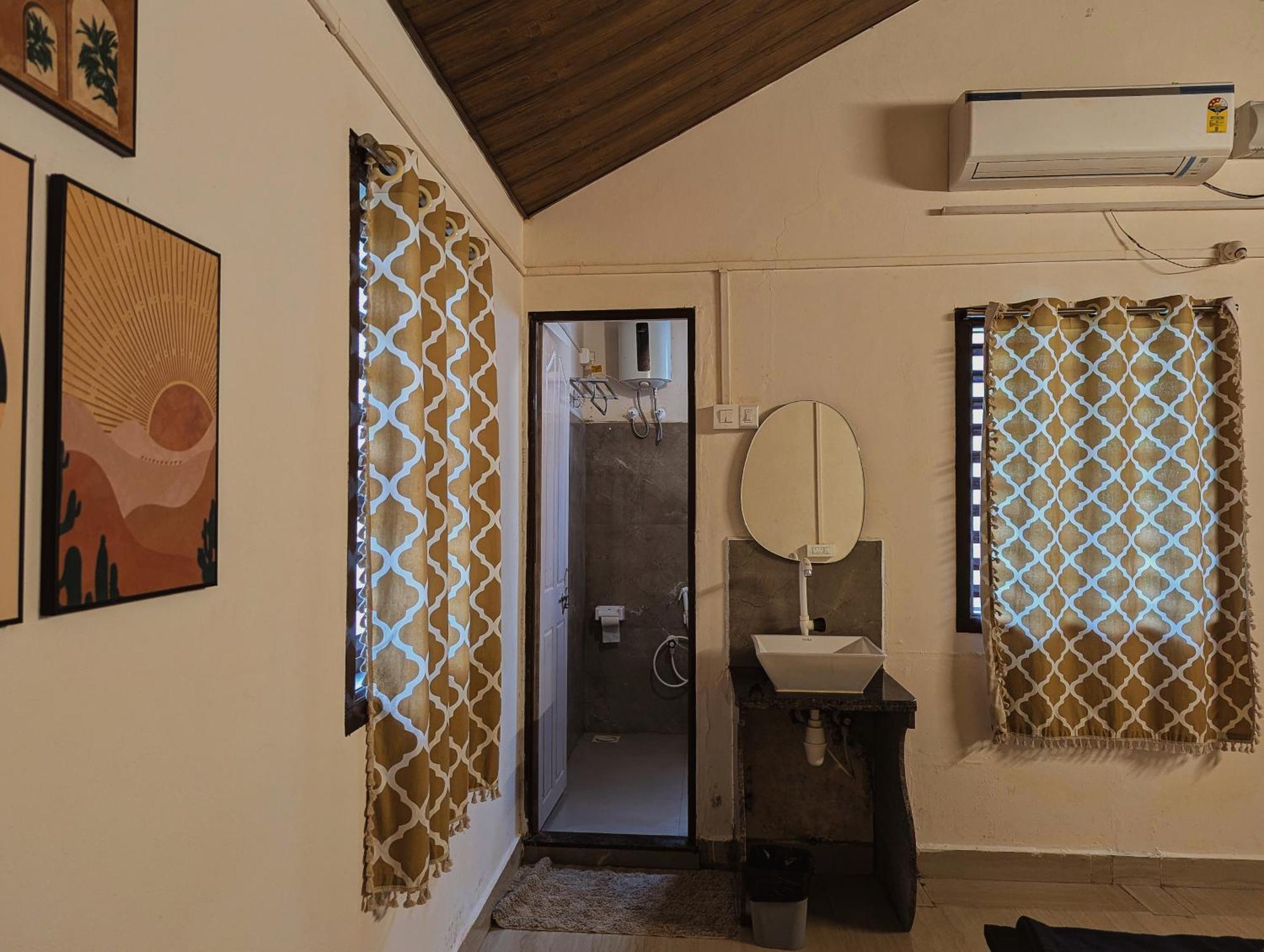 Sunset Cafe Beach Stay Gokarna  Dış mekan fotoğraf