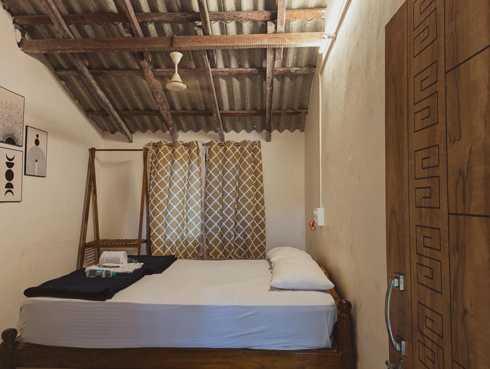 Sunset Cafe Beach Stay Gokarna  Dış mekan fotoğraf