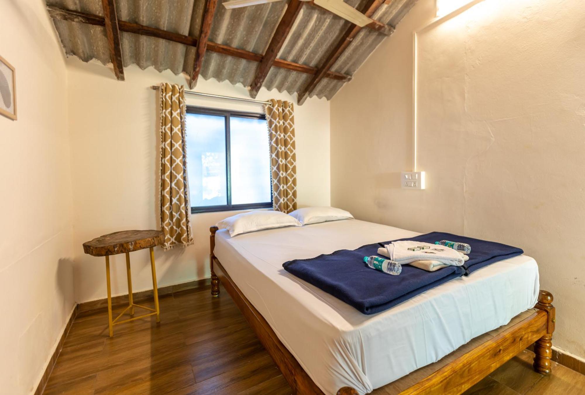 Sunset Cafe Beach Stay Gokarna  Dış mekan fotoğraf