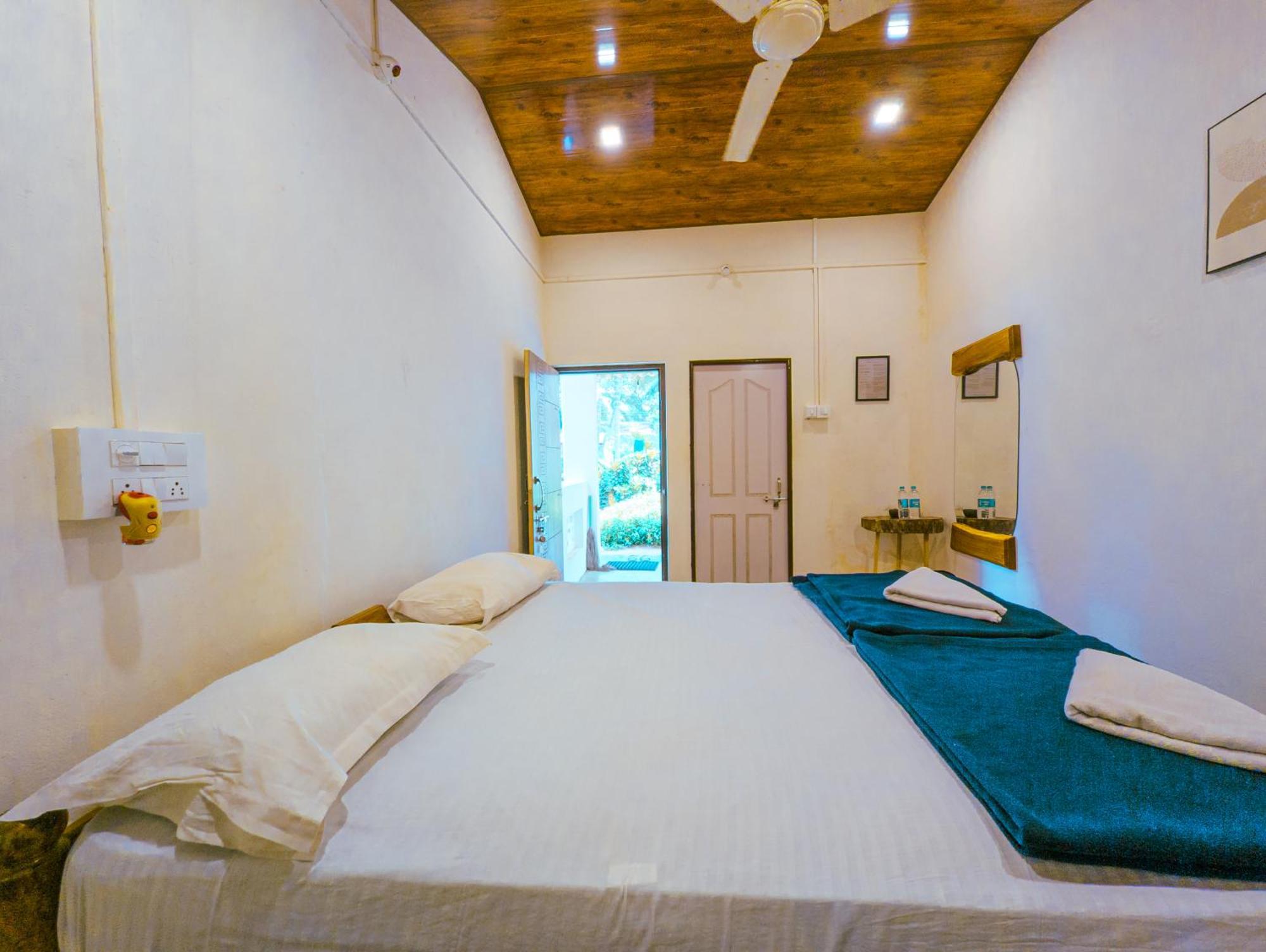 Sunset Cafe Beach Stay Gokarna  Dış mekan fotoğraf